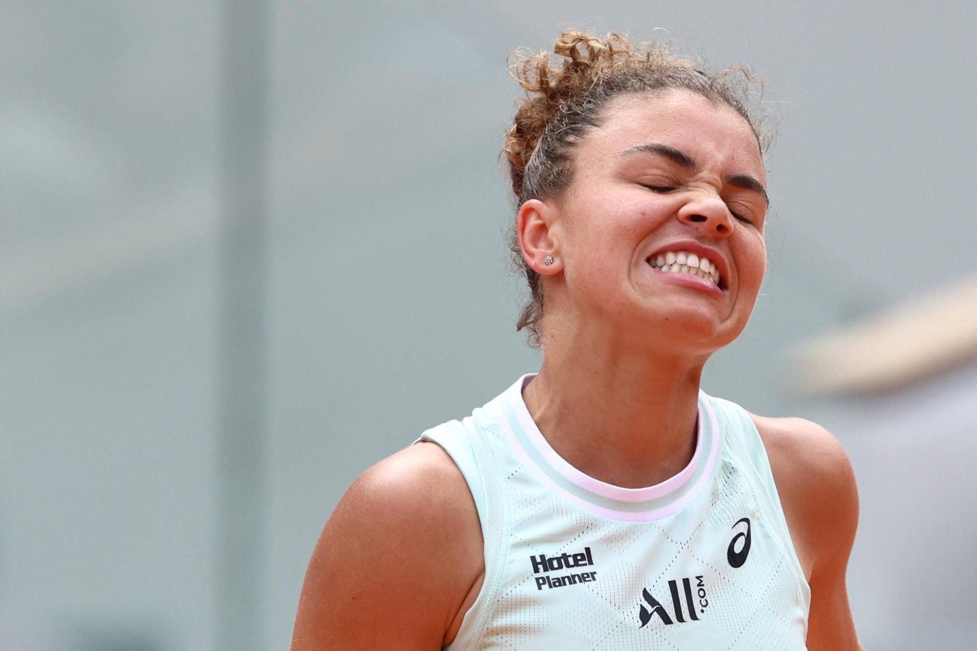 Roland Garros - Paolini battuta in finale: Swiatek vince in 2 set