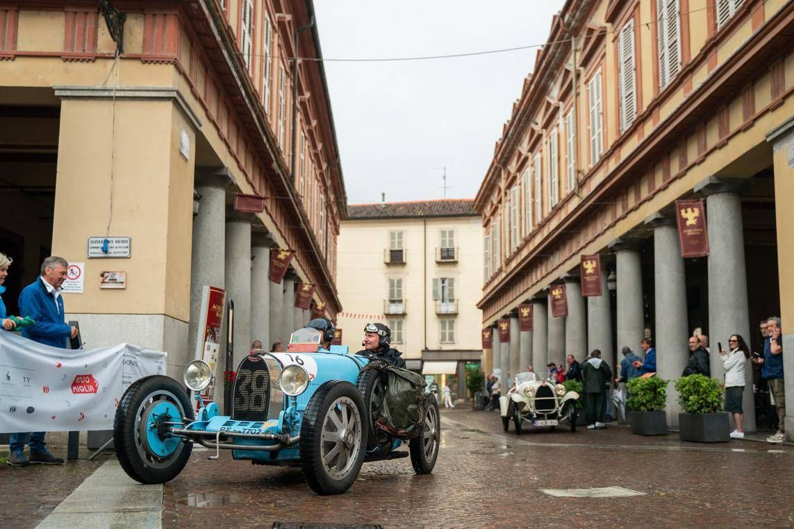 Automobilismo: 1000 Miglia - gli equipaggi in rotta verso Genova