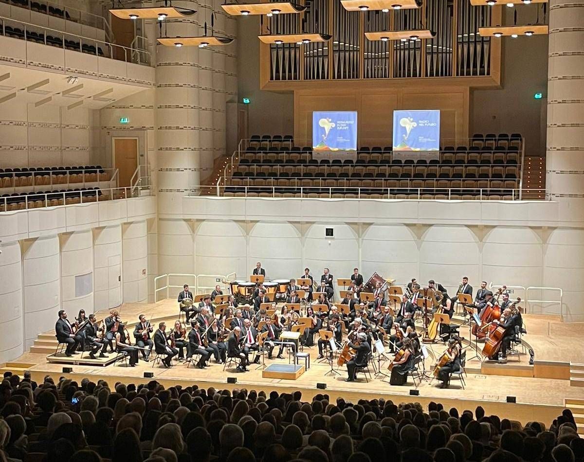 Buchmesse - Venezi e Grigolo con la Nuova Orchestra Scarlatti per l