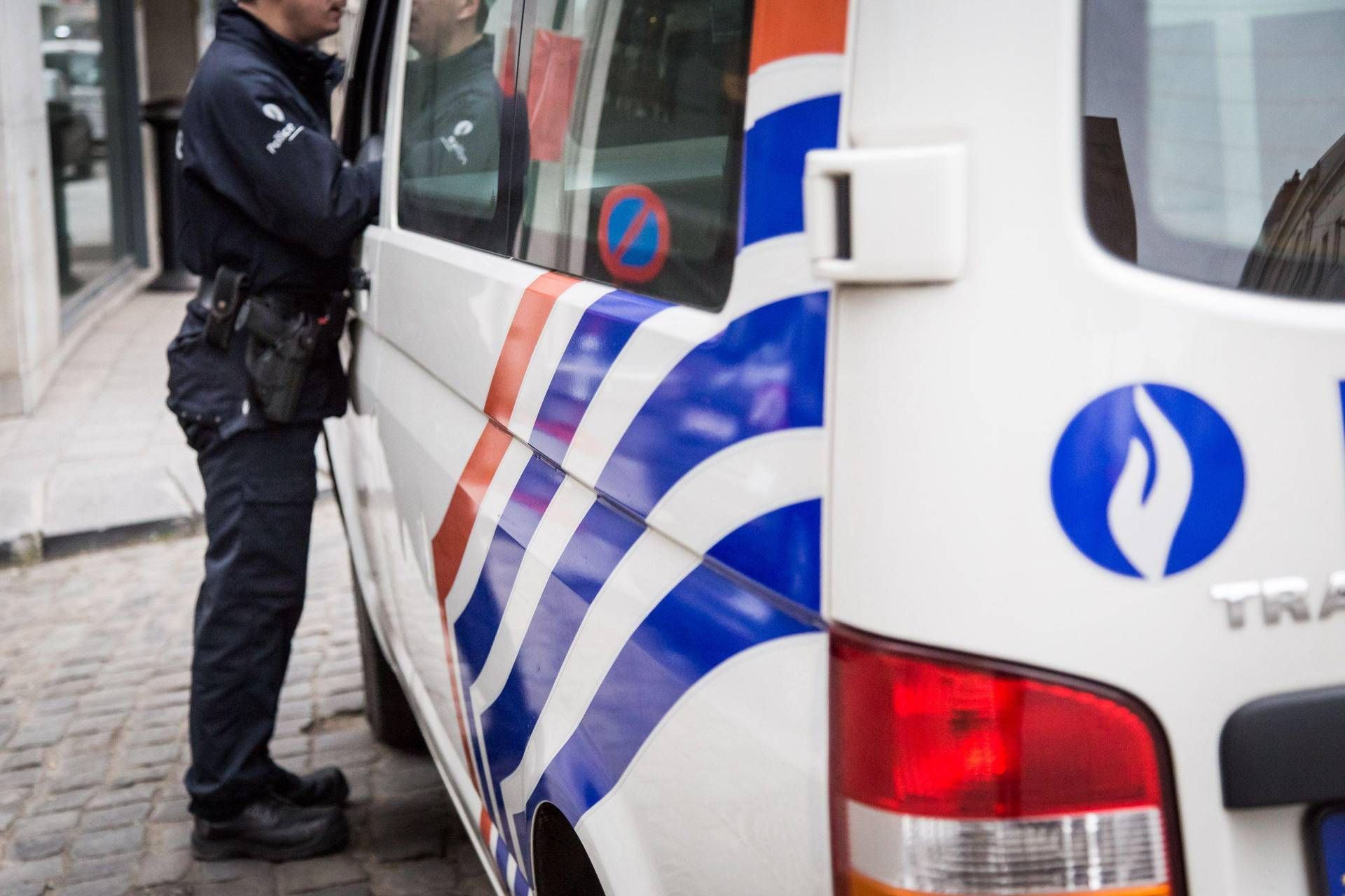 Belgio - esplode edificio ad Anversa: 1 morto e 5 feriti