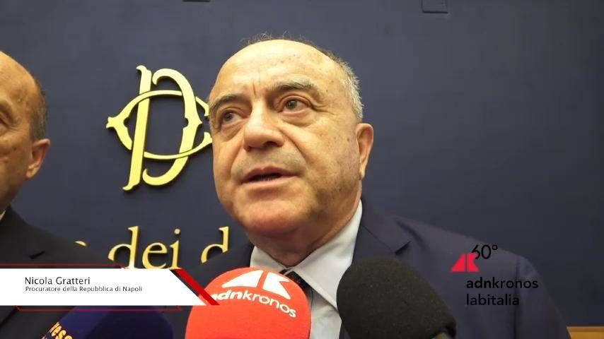 “Biz en iyisiydik, bugün uluslararası koordinasyonda zamanımızı ve gündemimizi dikte ediyorlar, bu aşağılayıcı”