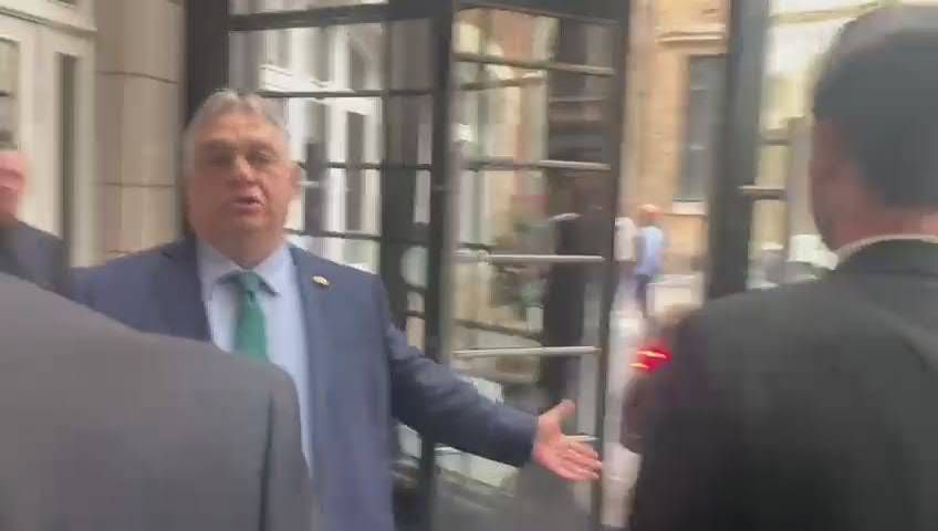 Ue - Orban: Bene incontro con Meloni