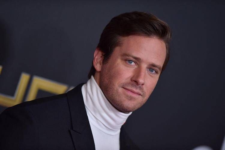 Armie Hammer e le accuse di cannibalismo: "Hanno distrutto tutto ma..." Armie Hammer e le accuse di cannibalismo: "Hanno distrutto tutto ma..."