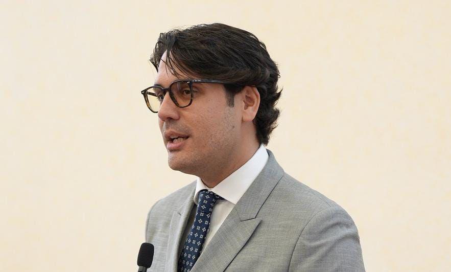デレ・サイト氏の2期目