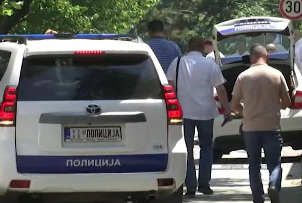 Attacco con balestra ad ambasciata israeliana a Belgrado - ucciso l