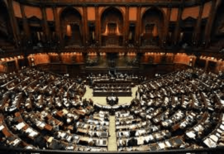 Camera delle deputate e dei deputati, nuovo nome per Montecitorio