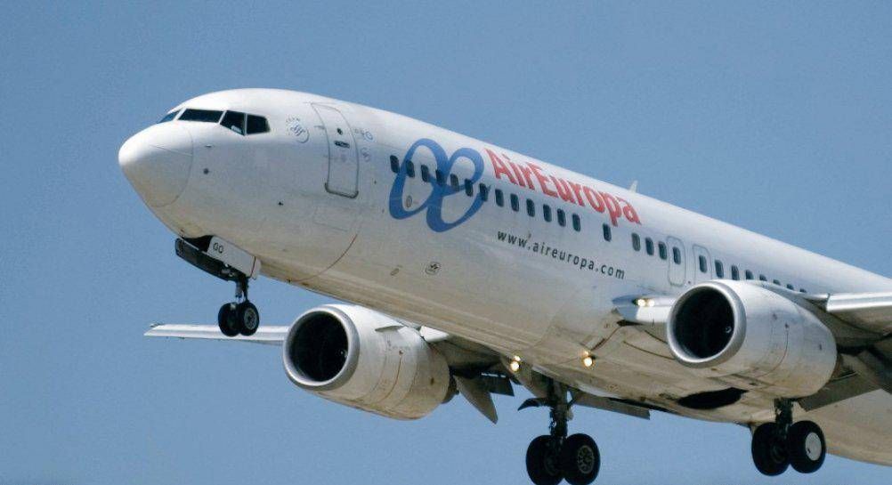 Violenta turbolenza ferisce 30 passeggeri - atterraggio di emergenza per volo Air Europa