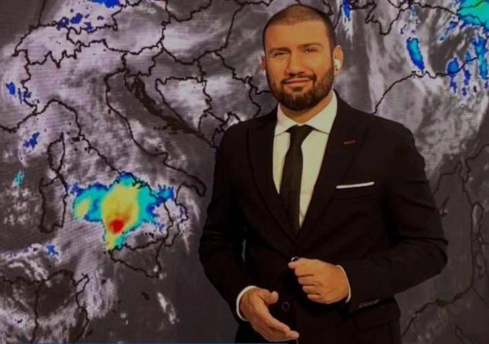 Omofobia - meteorologo tv aggredito a Roma: Fate schifo - siete malati