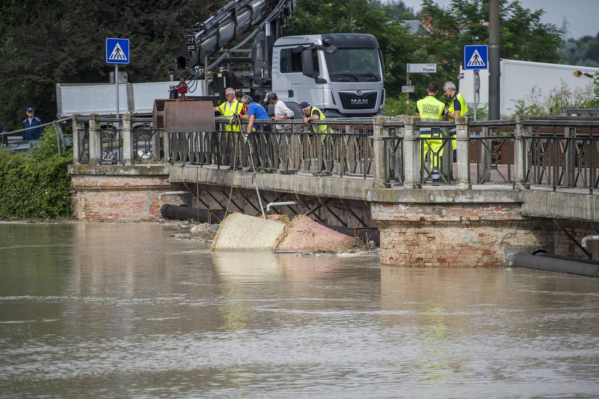 Maltempo Italia - ancora temporali e venti forti: allerta gialla in nove regioni