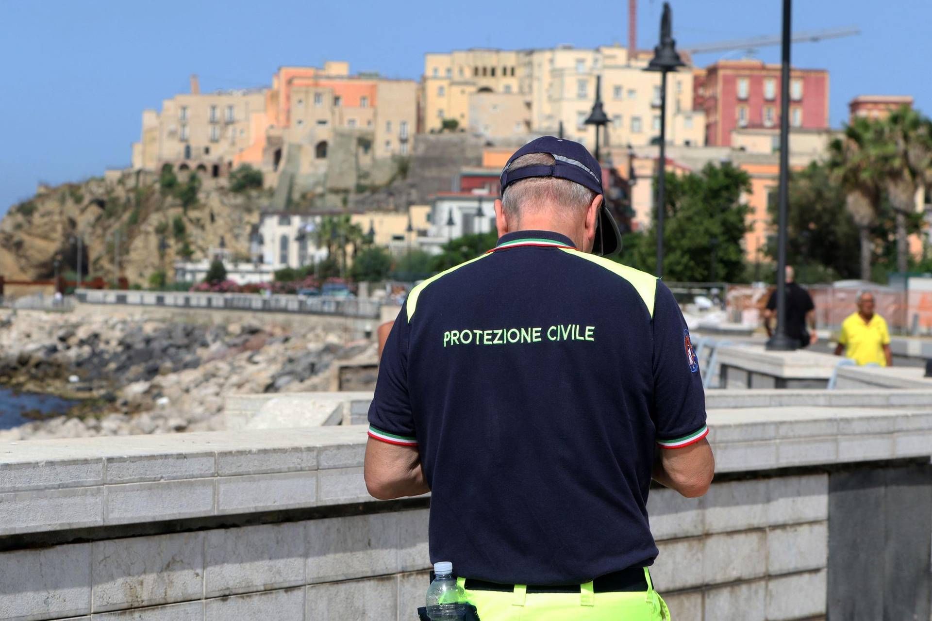 Terremoto oggi Napoli - scosse e sciame sismico ai Campi Flegrei