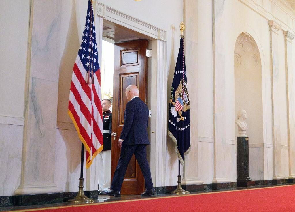 Biden prova a resistere: Non mi ritiro e batterò Trump