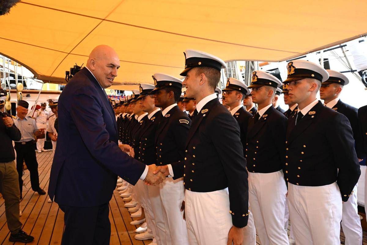 Tour mondiale 'Amerigo Vespucci', Crosetto inaugura il 'Villaggio Italia' a Los Angeles