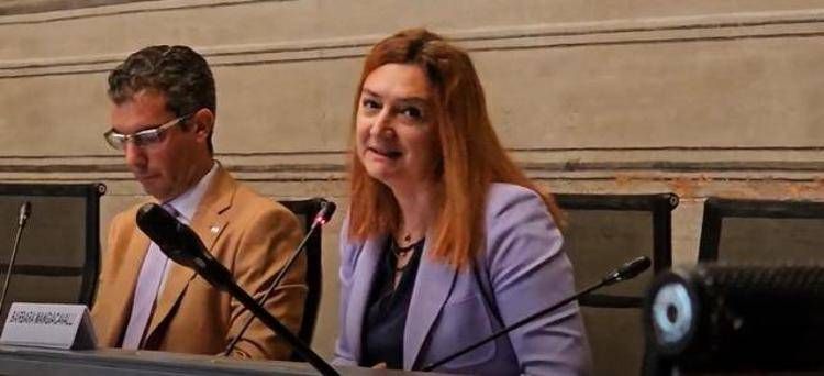 Sanità, infermieri: 
