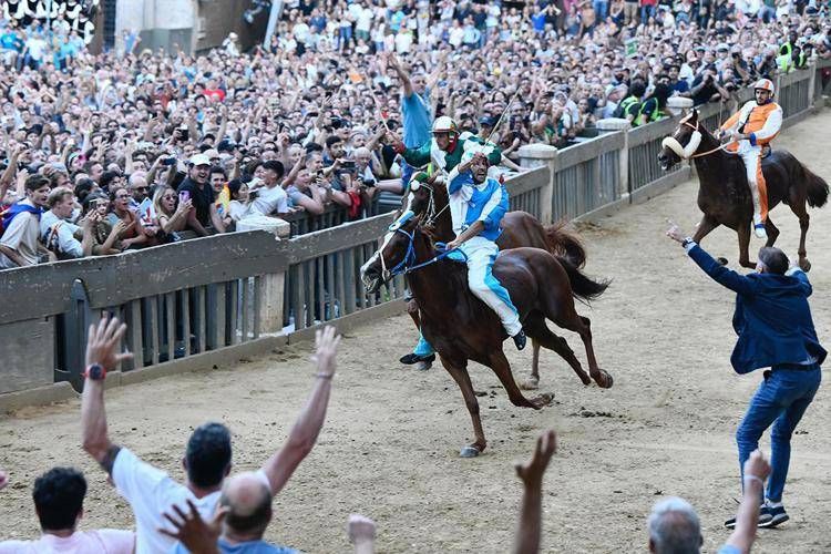 L'Onda vince il Palio
