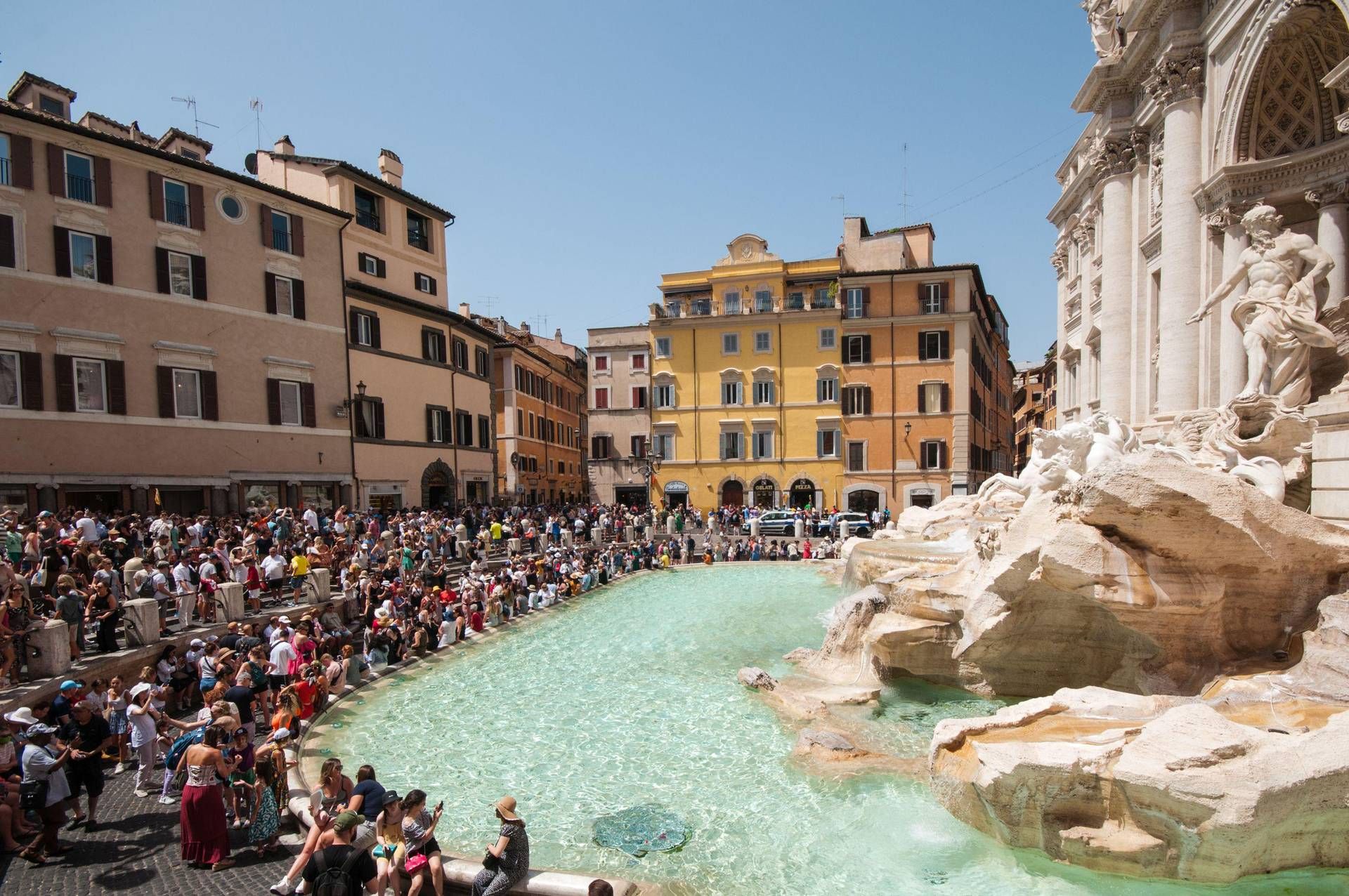 Fontana di Trevi a numero chiuso? L