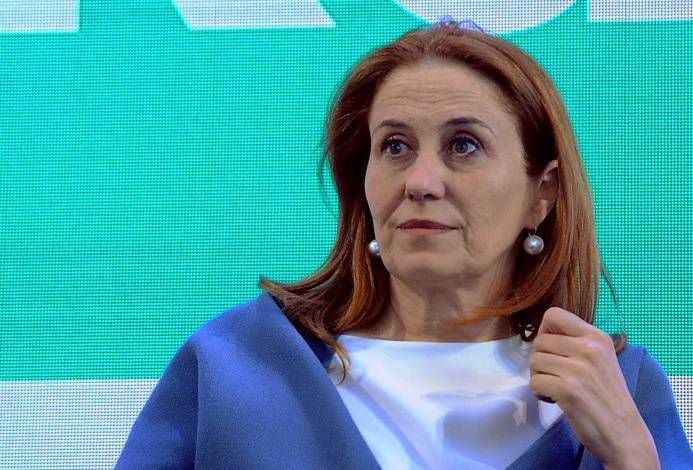 Al via 