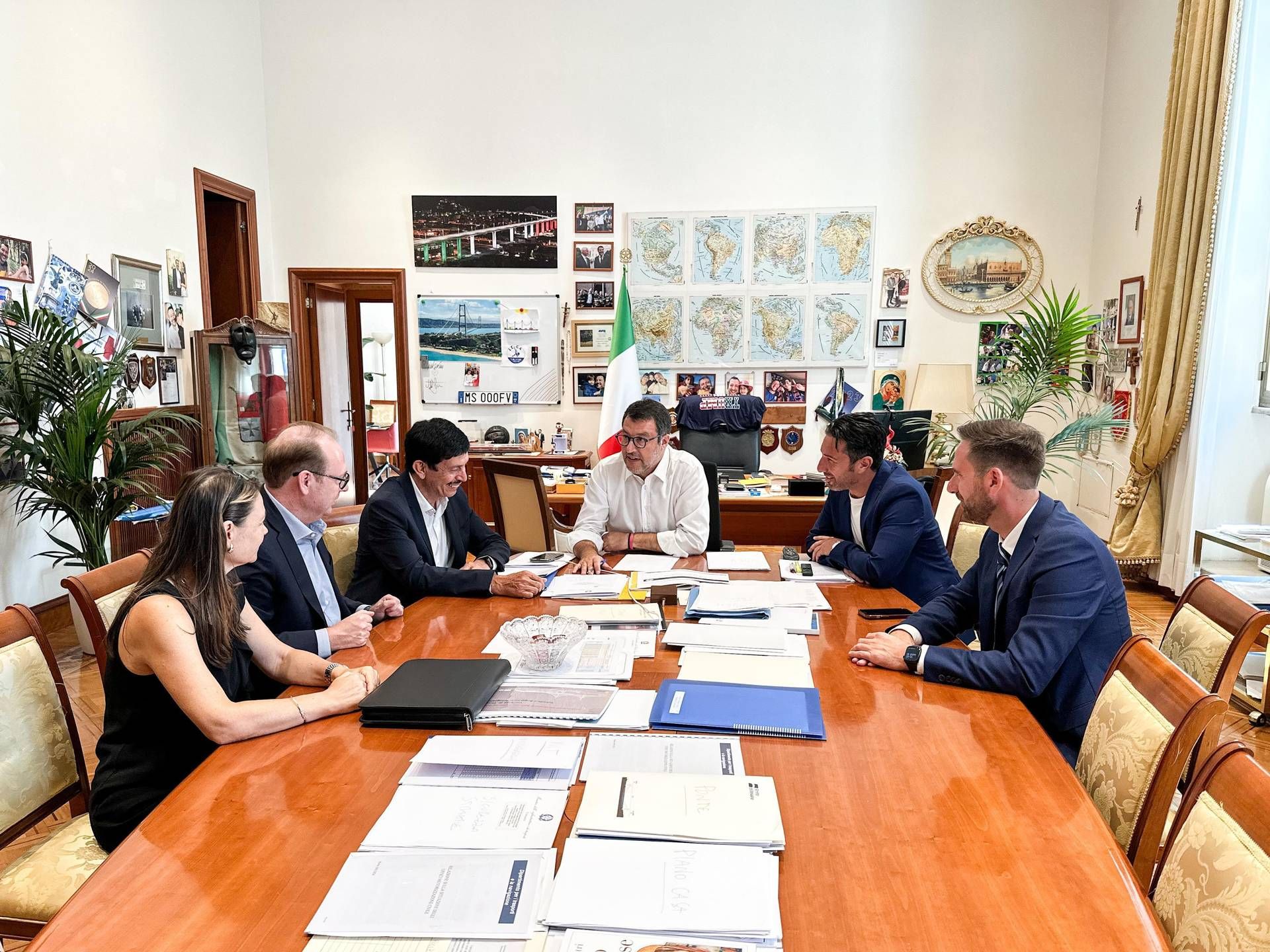 Salvini, Civitavecchia Belediye Başkanı'yla görüştü, liman için 35 milyonluk son hamle