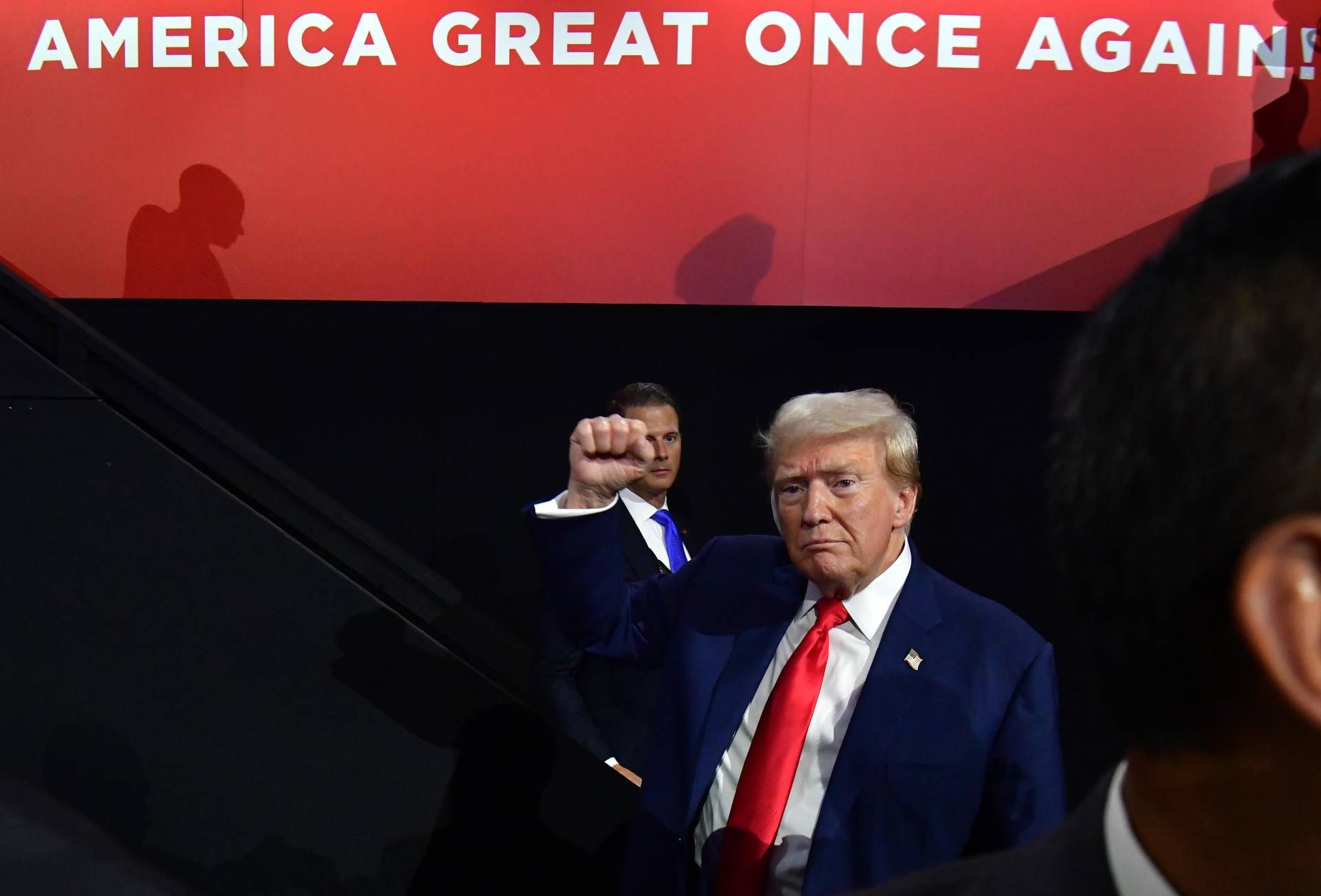 Trump - allerta intelligence: complotto dell