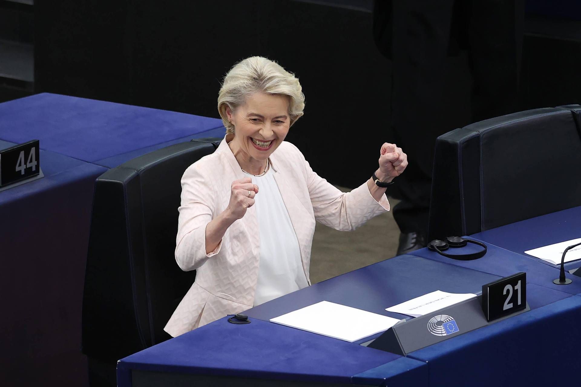 Von der Leyen rieletta grazie ai Verdi: 401 sì - Fratelli d