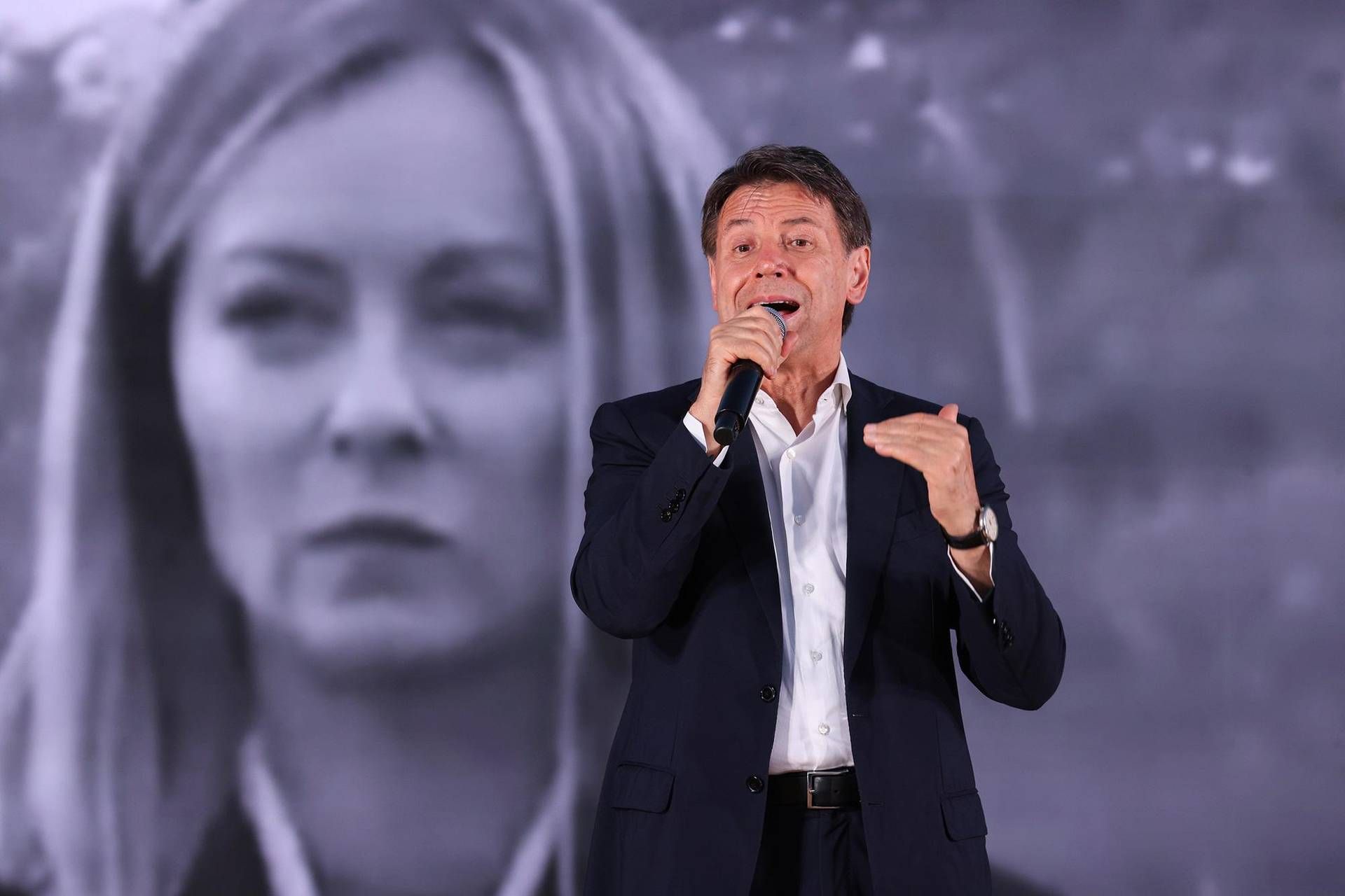 Conte risponde a Meloni: Non giustificare tuo fallimento in Ue attaccando M5S