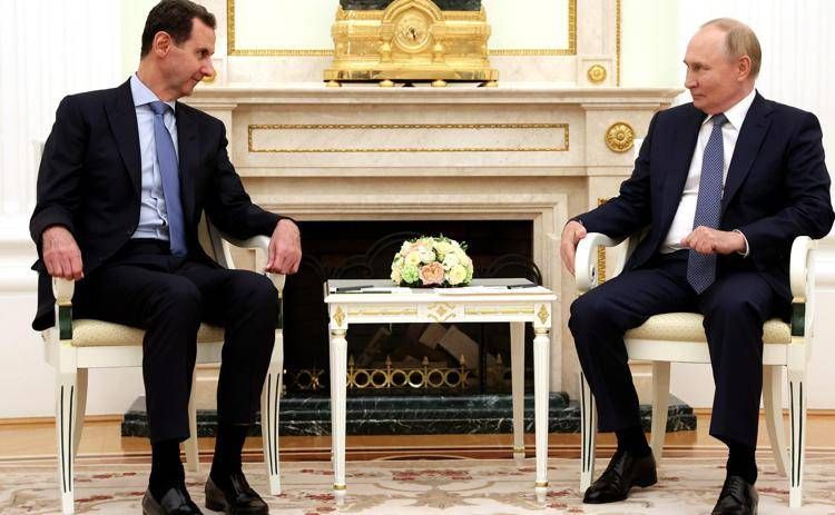Il presidente russo Vladimir Putin riceve a Mosca il presidente siriano Bashar al-Assad