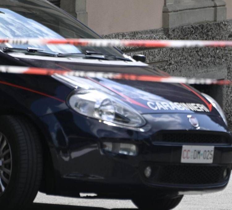 Carabinieri, immagine di repertorio (Fotogramma)