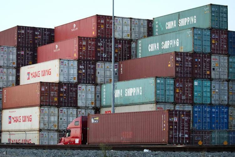 Dazi, Cina: "Valutiamo possibili negoziati con gli Usa"