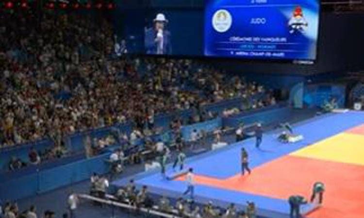 Parigi 2024, spunta Al Bano nel judo: il telecronista: “Non ci credo” - Video Parigi 2024, spunta Al Bano nel judo: il telecronista: “Non ci credo” - Video