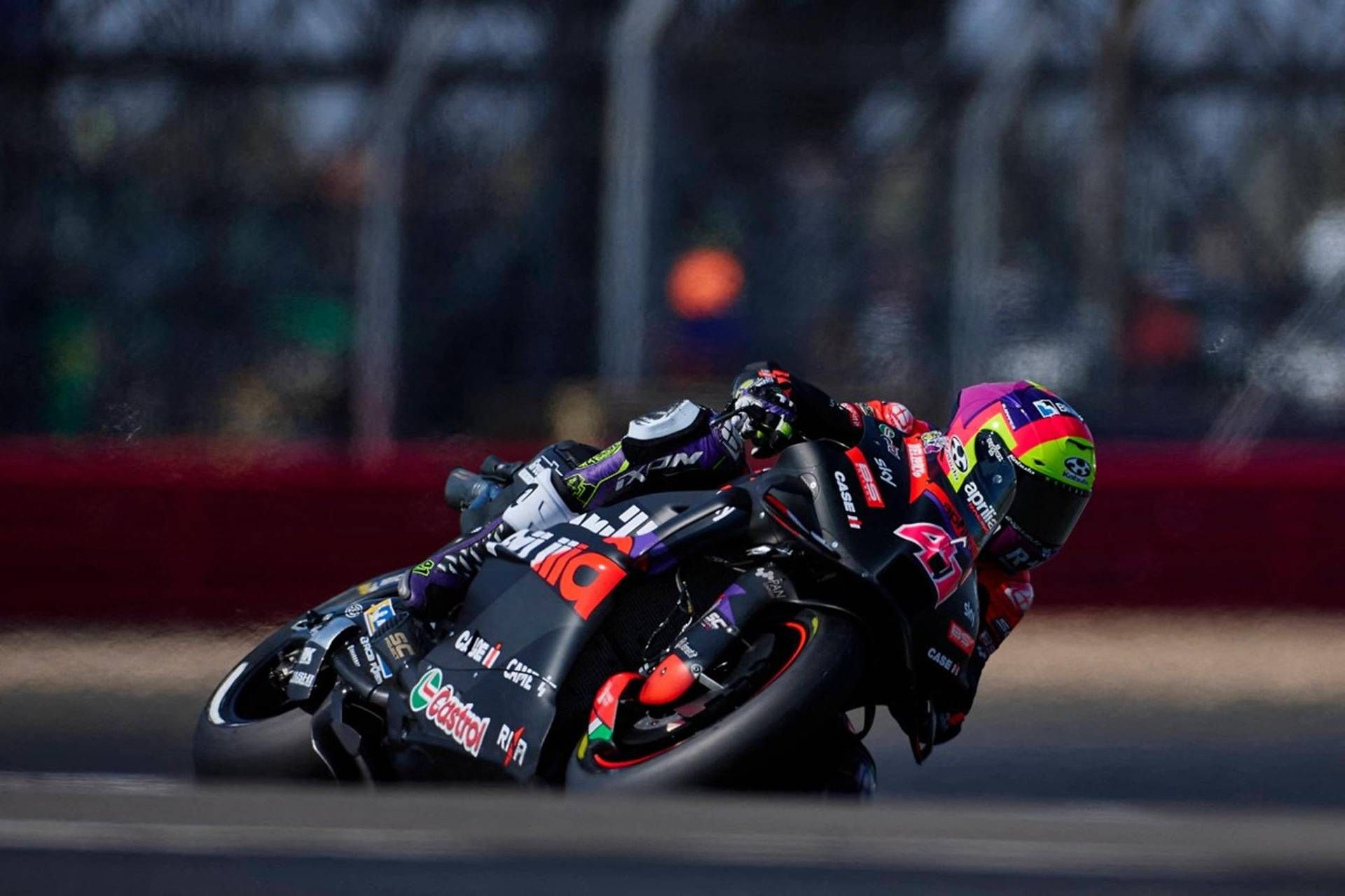 MotoGp Gran Bretagna - Espargarò conquista la pole