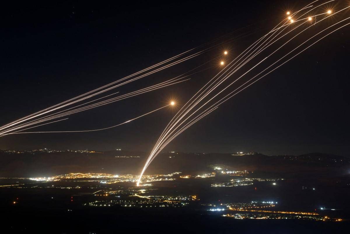 Usa e Israele: Iran attaccherà lunedì - Intercettati 30 razzi dal Libano