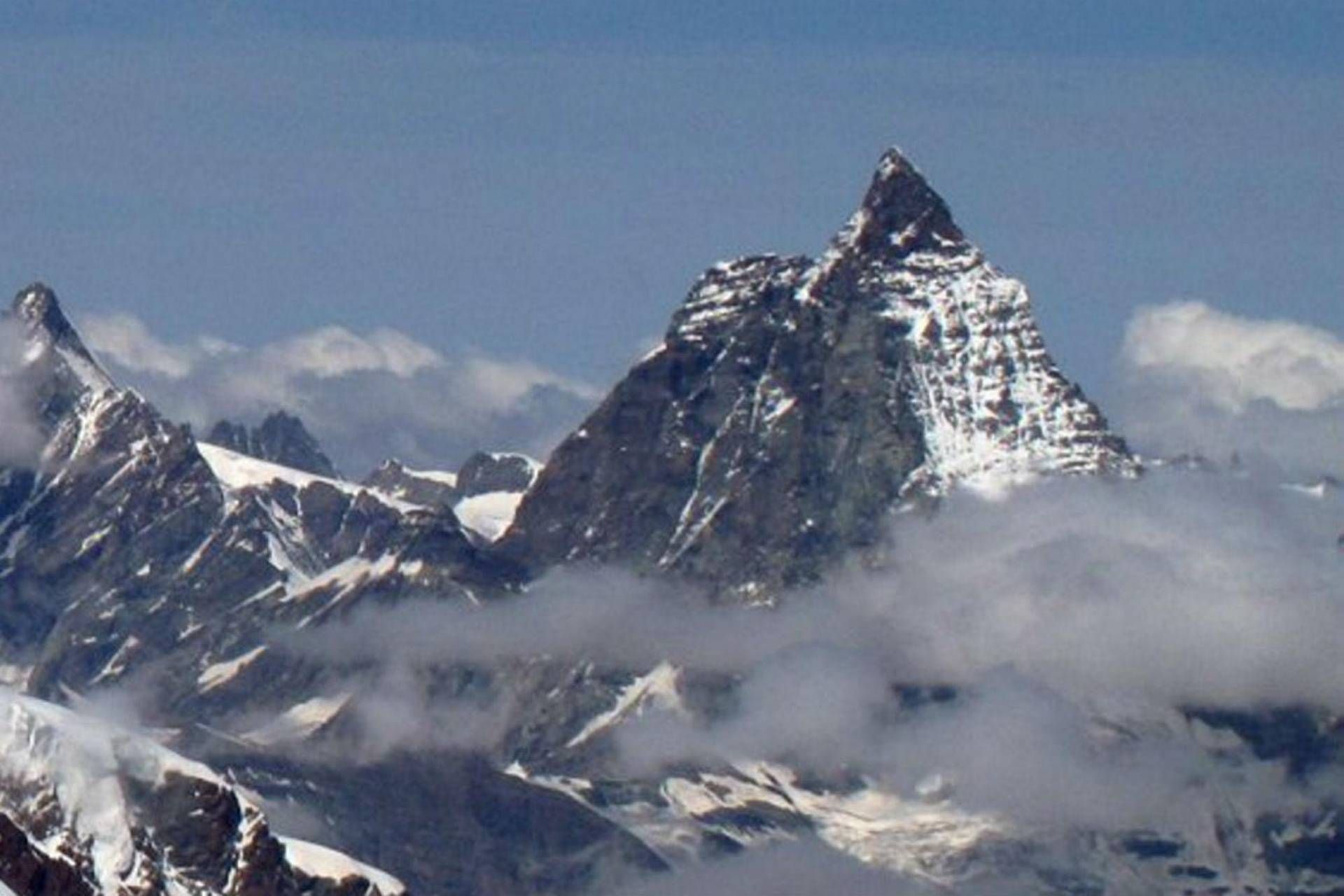Caduta di mille metri dal Cervino - morti due alpinisti