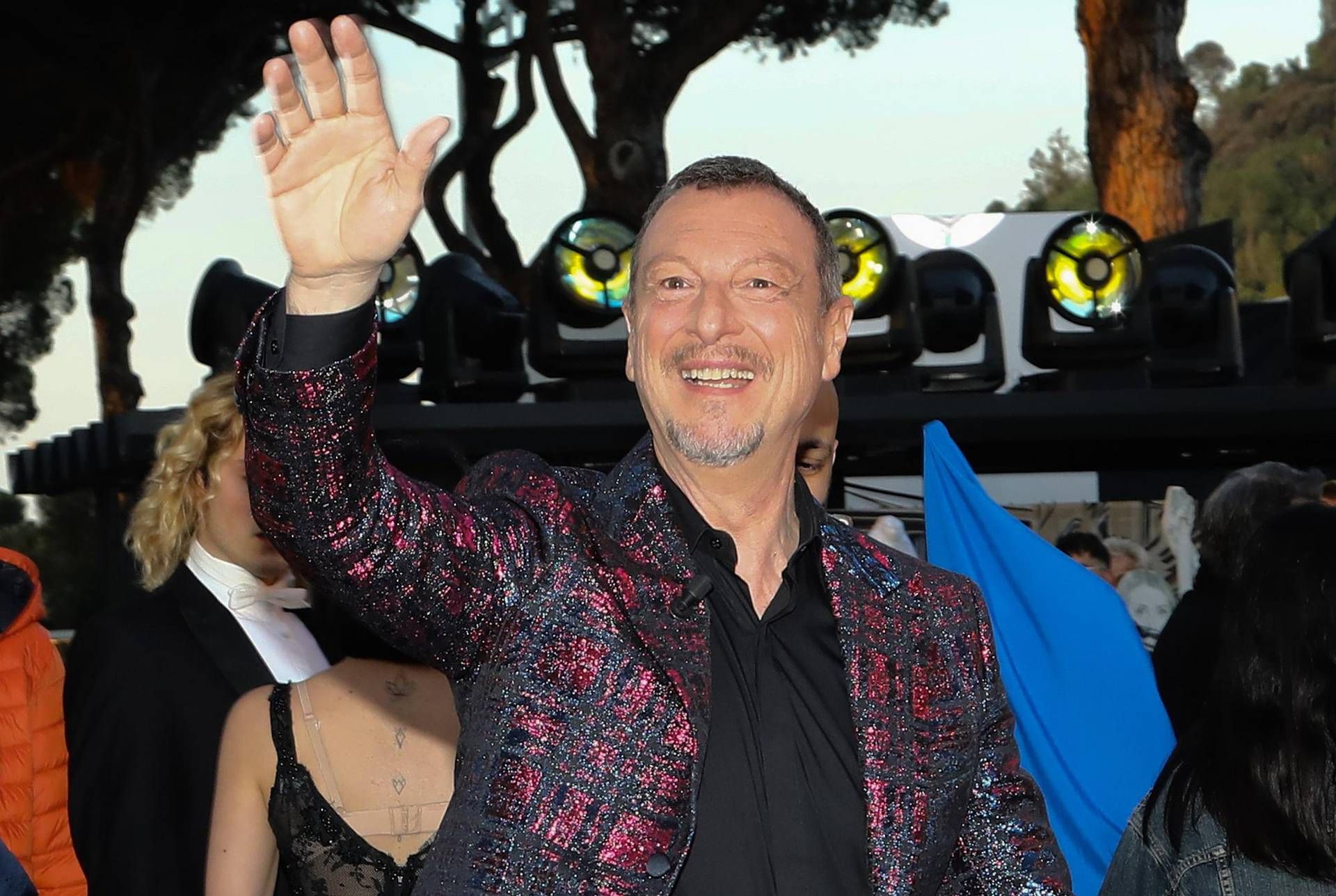 amadeus compie amadeus compie