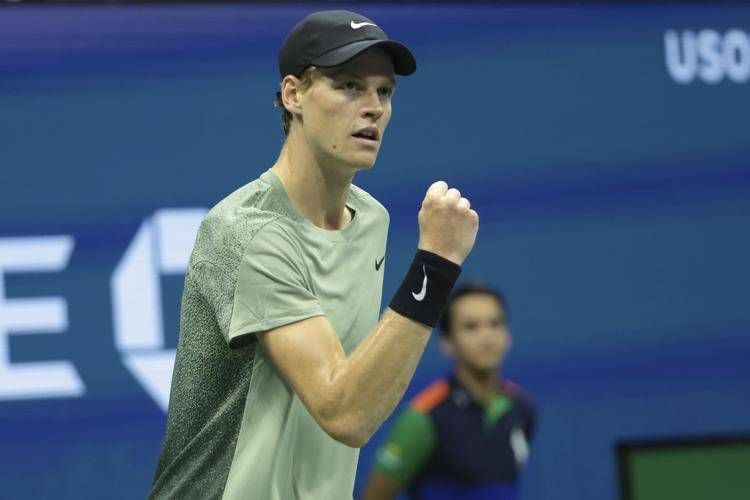 Sinner in semifinale agli US Open, Medvedev battuto nei quarti Sinner in semifinale agli US Open, Medvedev battuto nei quarti