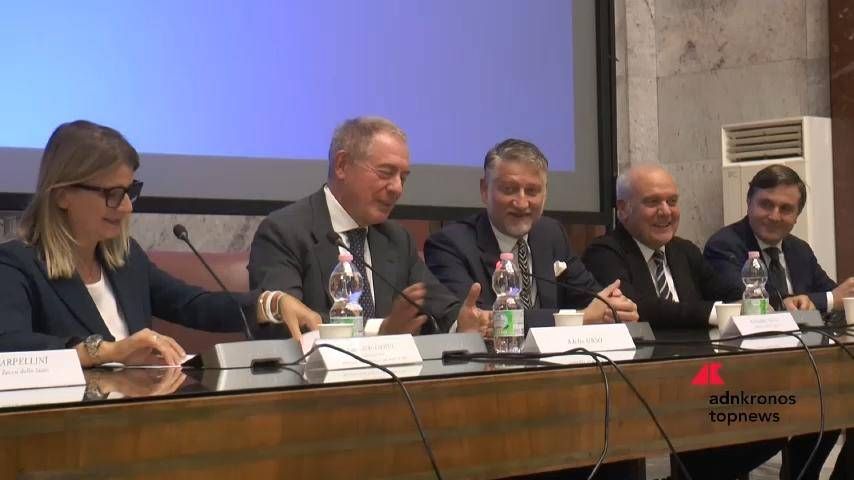フランクフルトブックフェア2024、イタリアを主賓として記念切手が贈呈