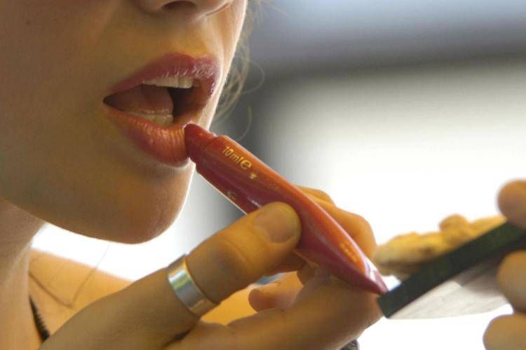 bellezza rossetto trucco info