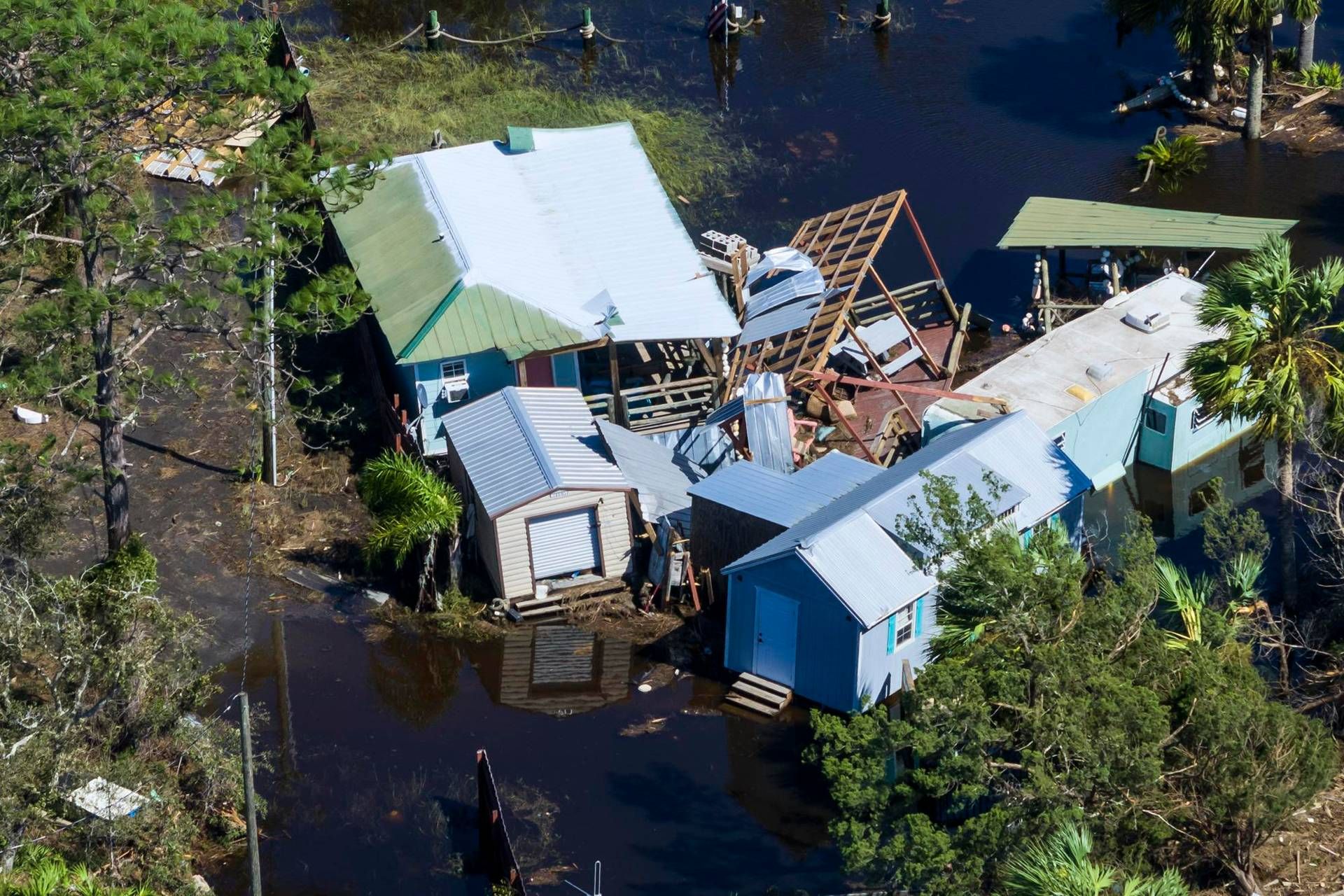 Uragano Helene devasta il Sud-Est degli Stati Uniti: 45 morti e milioni