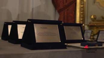 Mattarella consegna i 