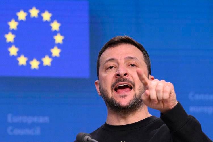 Zelensky in conferenza stampa a margine del Consiglio Ue - Afp