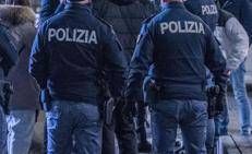 https://www.adnkronos.com/resources/0292-1c282a4419b0-63b966597a24-1000/format/medium/polizia_controlli_milano_fg.jpeg