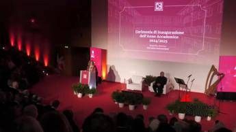 Università, Milano Bicocca inaugura l’anno accademico 2024-2025 e taglia il nastro della rinnovata Piazza della Scienza