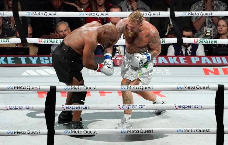 Tyson e Paul sul ring