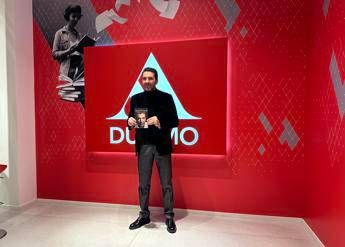 Buffon presenta il libro “Cadere, rialzarsi, cadere, rialzarsi” Buffon presenta il libro “Cadere, rialzarsi, cadere, rialzarsi”