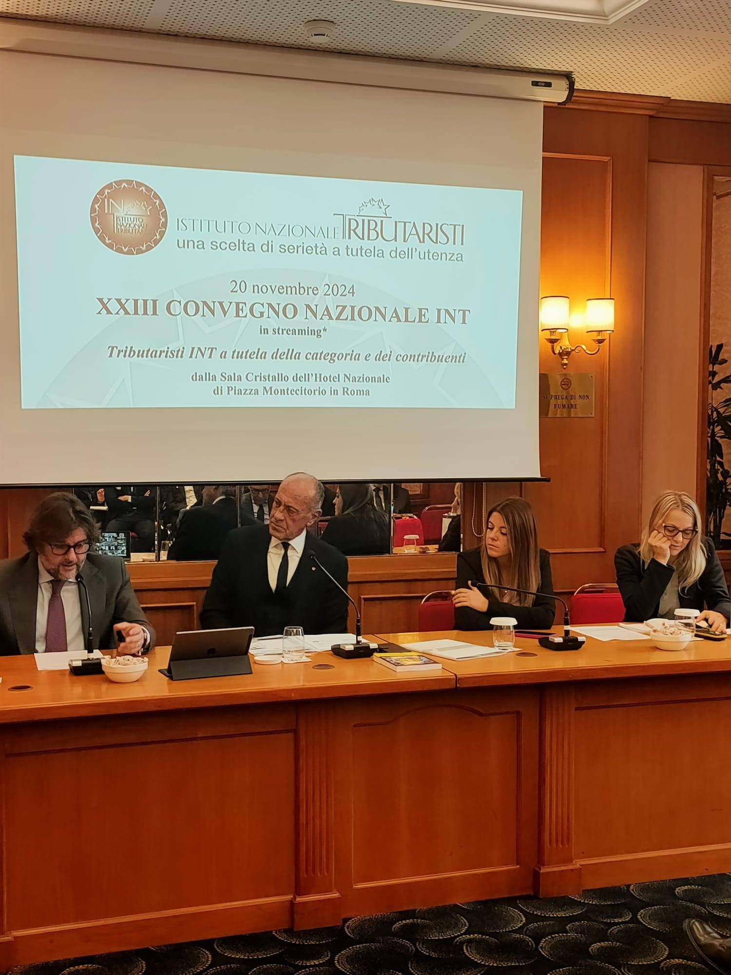 Int, ulusal konferansa başarılı katılım