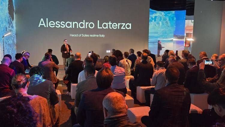 Arriva realme GT 7 Pro, l’AI Performance Flagship