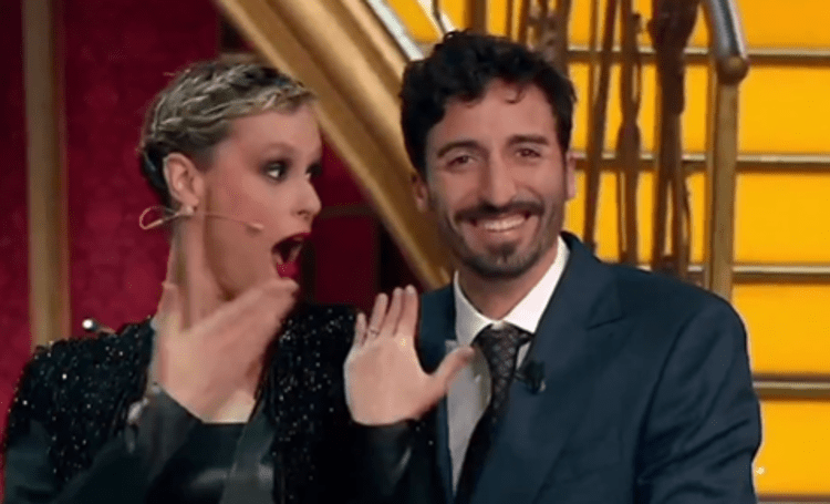 Federica Pellegrini e Samuel Peron - Ballando con le stelle