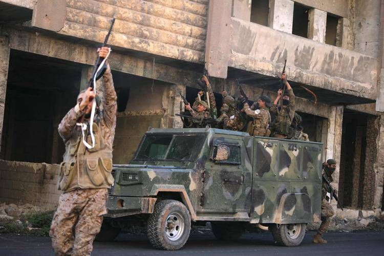 Siria, Aleppo in mano ai ribelli: Russia intensifica raid contro jihadisti Siria, Aleppo in mano ai ribelli: Russia intensifica raid contro jihadisti