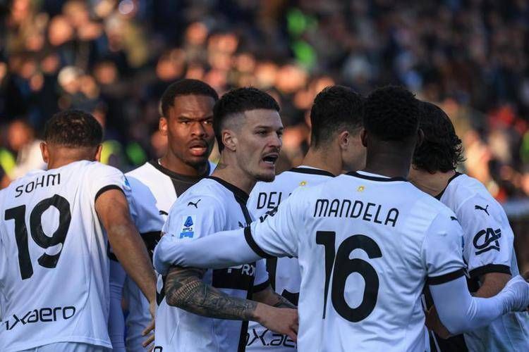 L'esultanza del Parma dopo il gol di Man - Fotogramma/IPA