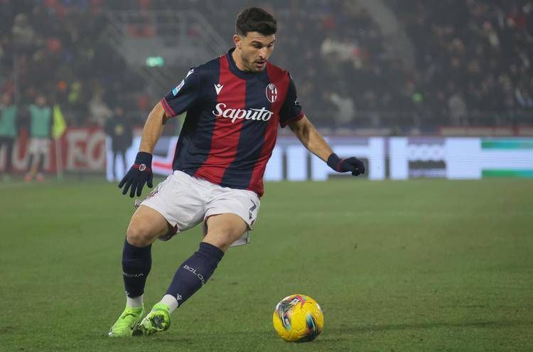 Riccardo Orsolini in un'azione di gioco - Fotogramma