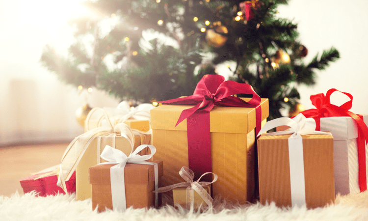 Sotto l'albero di Natale massaggi, psicoterapia e check up per 'colpa' del Covid