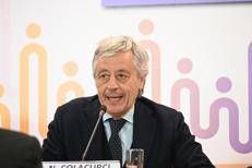 Nicola Colacurci, già professore ordinario  di Ginecologia e Ostetricia Università degli Studi della Campania 'Luigi Vanvitelli' 